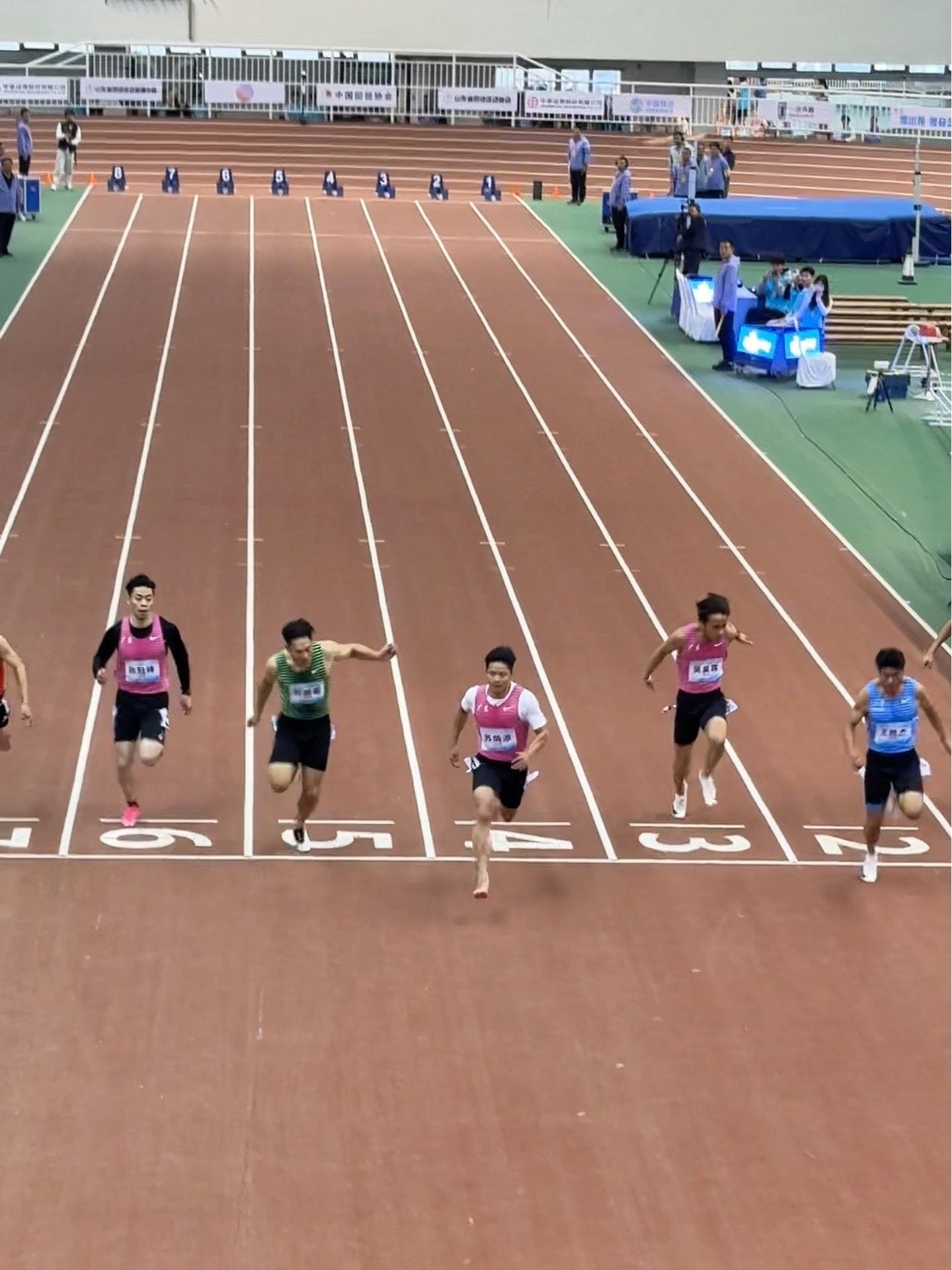 九游娱乐-苏炳添回归首秀大放异彩，勇士主场球迷高呼名字的简单介绍